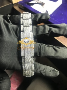 Montre en or blanc plaqué moissanite, bracelet en acier inoxydable, cadran rond à quartz, verre saphir, unisexe, luxe, hip hop - Product Image 4