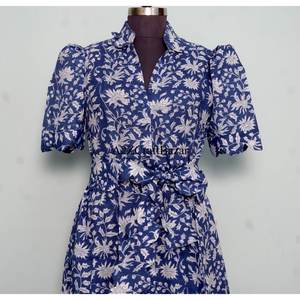 Robe midi florale Kangura pour femme, 100 % coton écologique, style Kangura, col en V, manches courtes, boutons décoratifs, lavable. - Product Image 4