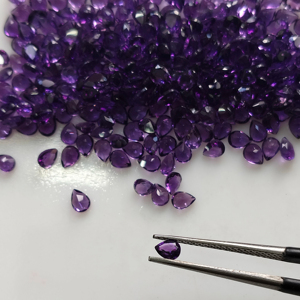 Ametista africana natural de 4x3 mm, corte pera, piedra preciosa suelta de la mejor calidad para la fabricación de joyas. - Product Image 1