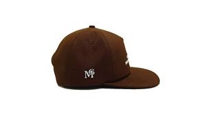 Casquette Snapback ajustable à 5 panneaux structurée avec logo, de haute qualité, pour adulte, fabriquée au Vietnam, style sportif quotidien pour activités de plein air - Product Image 3