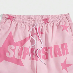 กางเกงขาสั้นชายพิมพ์ลาย Pink Superstar คุณภาพสูง เอวกลาง มีเชือกผูก แห้งเร็ว ผ้าโพลีเอสเตอร์ 220 กรัม ชุดว่ายน้ำลำลองลายดาว - Product Image 4