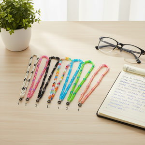 Portachiavi in plastica marca Z, cinturino regolabile multicolore da 70 cm per occhiali e chiavi - Product Image 3