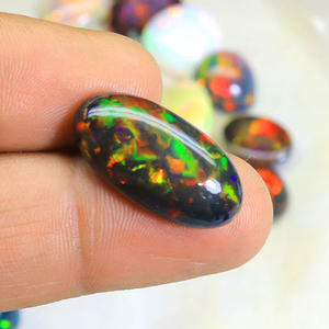 Lote de 68 Quilates de Ópalo Negro Etíope Genuino - Ópalo Negro Tratado con Humo, 10 Piezas de Piedras Preciosas de Diferentes Formas a Precio de Mayoreo - Product Image 2