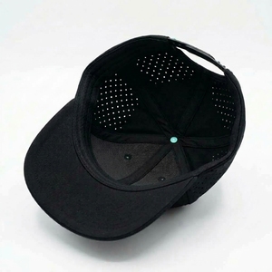 Gorra de Golf Personalizada OEM de 5 Paneles, Perforada con Corte Láser, Estructurada, con Visera Precurvada, Bajo MOQ, Suministro de Gorras ODM - Product Image 2