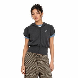 Sudaderas con capucha cortas de algodón y forro polar para mujer, personalizadas, color carbón, con cremallera, manga abullonada, estilo urbano, venta al por mayor directa de fábrica - Product Image 1
