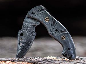 Cuchillo Plegable de Acero de Damasco de Grado Industrial Prime Crafts International con Hoja de Punta Caída y Mango de Madera/Personalizado con Perilla de Pulgar - Product Image 3