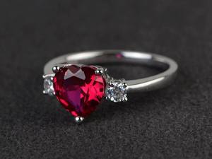 Bague de fiançailles en argent sterling avec rubis taille cœur, pierre précieuse rouge, bijou pierre de naissance de juillet - Product Image 2