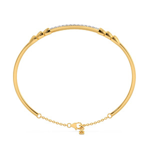 Elegante Brazalete de Diamantes con Marco Delgado de Oro Amarillo y Diseño de Acentos Laterales Esculpidos - Product Image 4
