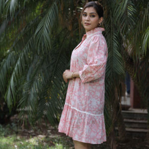 Robe d'été décontractée en coton imprimé indien Hand Block pour femmes Style Boho avec taille naturelle Robe courte - Product Image 1