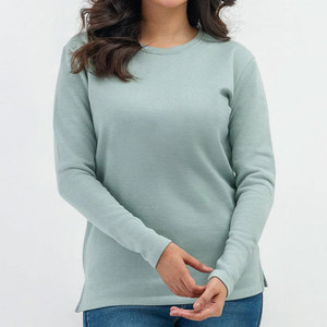 เสื้อไหมพรมผู้หญิงสำหรับฤดูหนาว แบบขายส่ง OEM ปักลายโลโก้ด้านหน้า ออกแบบเรียบง่าย ระบายอากาศได้ดี เป็นมิตรกับสิ่งแวดล้อม แขนยาว ทรงเข้ารูป - Product Image 5