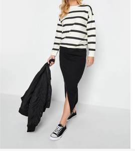 Sudadera Oversize Suave de Alta Calidad con Estampado y Diseño Cheche, Cierre Completo, Económica, Personalizable, Cómoda y Fácil de Cuidar - Product Image 1