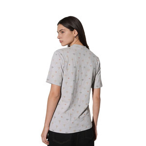 T-shirt pour femme Solid Trader, qualité supérieure, toucher doux, coutures durables, coupe parfaite, vêtement décontracté élégant et chic pour tous les jours - Product Image 2