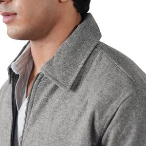Chaqueta de punto gris para hombre con cremallera, cuello alto, cárdigan informal con bolsillos laterales, ligera, moderna, para uso diario, fabricante. - Product Image 4