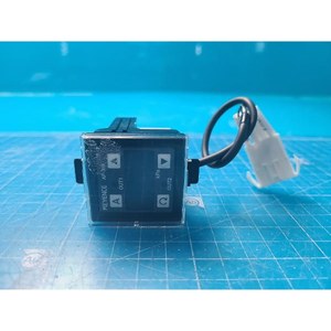 Sensor de Presión Digital KEYENCE AP-31A Usado Como Está, Piezas de Equipos Semiconductores Legados - Product Image 1