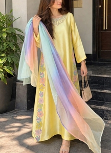 ชุดคุर्ติปักลายสีเขียวสำหรับผู้หญิง พร้อมผ้าคลุมไหล่ ลายพิมพ์ดิจิทัล สไตล์อินเดีย-ปากีสถาน สำหรับใส่ลำลอง - Product Image 3