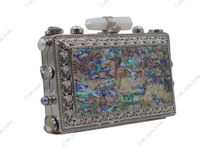 Pochette de soirée de luxe faite à la main en nacre avec cadre en laiton argenté, incrustation de coquillages naturels, sac à main de créateur pour femme - Product Image 2