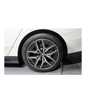 BMW Série 5 520i M Sport 2023, 34 788 km, boîte automatique, conduite à gauche, sièges en cuir, caméra de recul, toit ouvrant panoramique, LED - Product Image 5