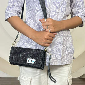 Nouveau Portefeuille Bandoulière en Cuir Véritable Façonné à la Main 2026 pour Femme, Design Carte, en Cuir de Vachette, Pochette Trifold avec Dragonne - Product Image 4