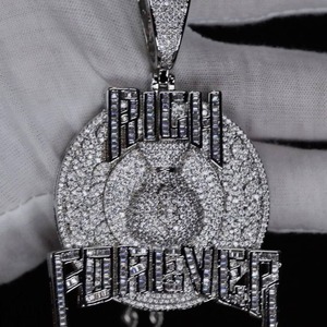 จี้เงินแท้ 925 ดีไซน์ฮิปฮอปสั่งทำพิเศษ ประดับเพชรโมอิสซาไนต์เจียระไนบริลเลียนท์ ความใสระดับ VVS  จี้แฟชั่นทันสมัยสำหรับทั้งชายและหญิง - Product Image 4