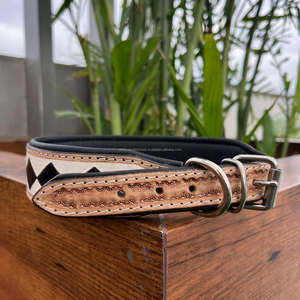 Vente en gros prix d'usine collier de chien en cuir usiné à la main à carreaux luxe doux rembourré réglable 100% colliers de chien en cuir véritable - Product Image 5