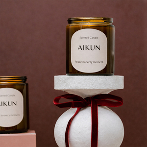 Bougie d'aromathérapie de luxe AIKUN avec fleur d'oranger et pot en verre ambré, bougie parfumée à combustion lente pour OEM et marque privée - Product Image 2