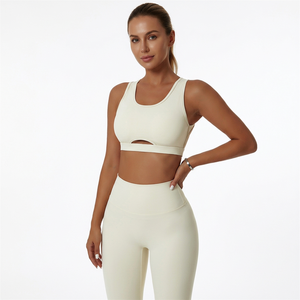Conjunto Deportivo para Mujer: Sujetador Deportivo con Detalle Recortado y Leggings de Cintura Alta para Yoga y Gimnasio - Product Image 2