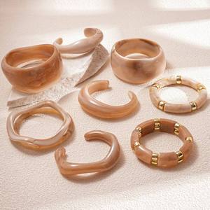 Pulseras de Resina Más Vendidas y Populares. Las pulseras de resina son accesorios versátiles que se utilizan como joyería llamativa y a la vanguardia de la moda. 2026. - Product Image 1