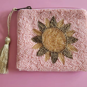 Bolsa de mano de cuentas con estampado de dibujos animados estilo clásico hecha a mano, con logotipo personalizado bordado y monedero, ideal para promociones. - Product Image 1