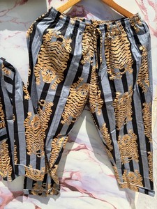 ชุดนอนผ้าฝ้ายลายเสืออินเดีย: ชุดนอนสไตล์โบฮีเมียน - Product Image 3