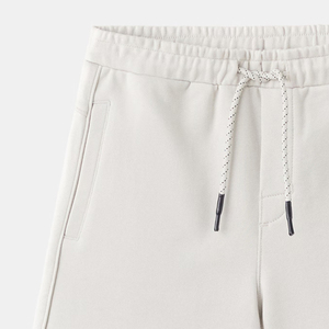 Conception de logo personnalisé, prix de gros pour les acheteurs, shorts pour garçons avec matériaux de haute qualité et coupe tendance, service OEM pour les acheteurs. - Product Image 3