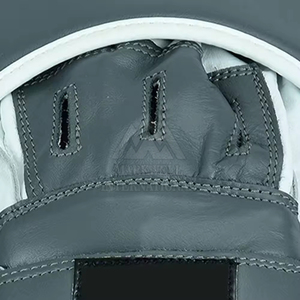 Almohadillas de Entrenamiento de Alta Calidad Fabricadas Profesionalmente para Hombres, Material Resistente - Product Image 6