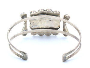 สร้อยข้อมือมุกรูปดอกไม้ที่สง่างามสำหรับผู้หญิงกำไลเครื่องประดับแฟชั่นสำหรับโอกาสทางการและการสวมใส่ตอนเย็นโดย fwe - Product Image 5