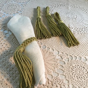 Anneau de serviette en macramé vert simple pour la décoration de table à manger à la maison, accessoire élégant pour la mise en scène de la table de cuisine, vente en gros depuis l'Inde - Product Image 2