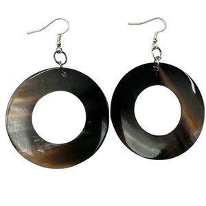 Pendientes colgantes de moda de cuerno de alta calidad Último diseño Precio al por mayor de India - Product Image 1