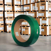 Vente en gros 13mm 1/2 pouces vert PET bande de cerclage gaufré lisse polyester sangle rouleau usine emballage en plastique emballage manuel
