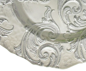 Nuevo Plato Decorativo de Alta Calidad con Acabado Plateado Espejo, Diseño Clásico, Ideal para Regalos, Exportaciones y Bodas - Product Image 5