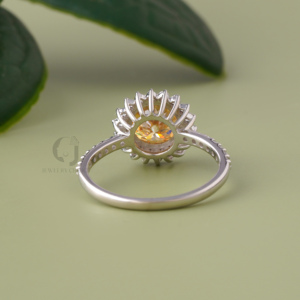 Bague de fiançailles en moissanite champagne ronde 2 carats, taille portugaise, halo, or blanc 14 carats, bague de promesse de mariage tournesol pour femme - Product Image 3