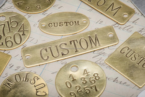 Placa de latón personalizada con texto personalizado para el hogar o la oficina Placa de nombre de latón grabado para puerta o pared, diseño personalizable - Product Image 5