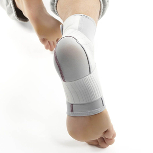 Attelle de cheville unisexe de compression respirante avec sangles anti-entorse pour la protection de la cheville - Product Image 4