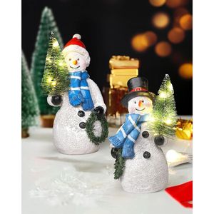 Set di 5 Pupazzi di Neve in Resina con Albero di Natale Illuminato e Ghirlanda, Decorazioni Natalizie per Casa a 2 Batterie, Statuette e Giocattoli Natalizi - Product Image 1