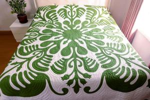 Green Ulu Breadfruit Hawaiian Quilt Hand Appliqued Cotton Bedspread Custom Heirloom Bedding For <b>Queen</b> & California King Bedrooms - Product Image 1