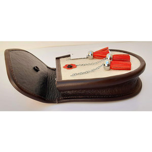 Kilt écossais semi-robe en cuir de vachette Sporran, 100% cuir véritable avec trois pompons en cuir rouge - Product Image 6