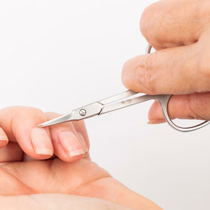 Ciseaux à cuticules professionnels, outil de soin des ongles de précision avec poignée confortable, ciseaux à cuticules en acier inoxydable - Product Image 6