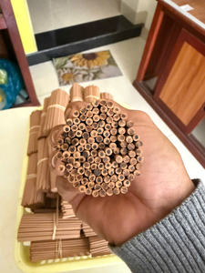Juego de varillas de incienso de bambú Oud al por mayor con fragancia dulce, incienso de madera de agar hecho a mano, embalaje personalizado para uso religioso - Product Image 2