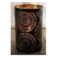 Ensemble de porte-bougies cylindriques en métal noir et or, faits à la main, avec un design perforé, résistants à la chaleur, décoration pour la maison