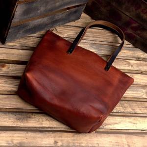 Nouveau sac fourre-tout élégant en cuir véritable pour femme, fait main, grande capacité, pour usage quotidien et voyage, avec double bandoulière et poignée. - Product Image 1