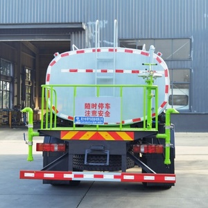Nouveau camion citerne à eau SINOTRUK HOWO 4*2 avec enrouleur de tuyau d'arrosage de jardin, réservoir d'arrosage de 14000L pour le nettoyage des routes - Product Image 6