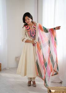Robe longue ample décontractée pour femme, en coton brodé traditionnel, style ethnique Inde Pakistan - Product Image 3