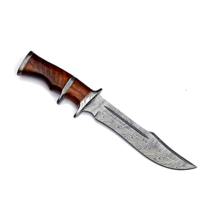 Cuchillo de Caza Hecho a Mano de Acero de Damasco con Funda de Cuero, Herramienta Utilitaria para Campismo, Senderismo y Actividades de Supervivencia - Product Image 1