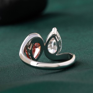 Bague en diamant de laboratoire taille poire rouge vif, sertie à griffes en or 14K, couleur rare, bijoux fins, or massif 18K, platine, matériau principal - Product Image 4